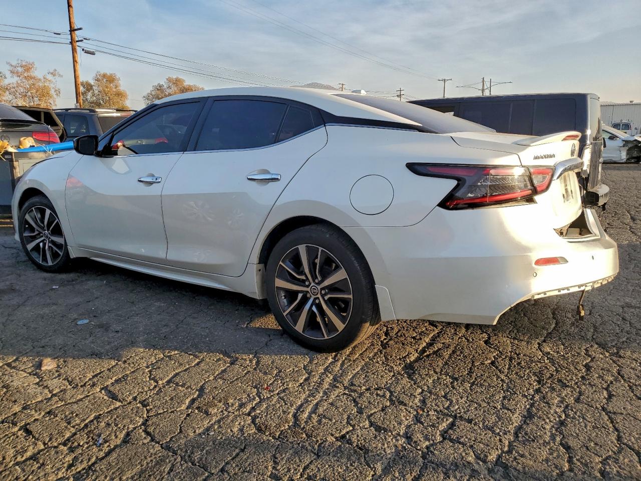 Nissan Maxima S Image 4