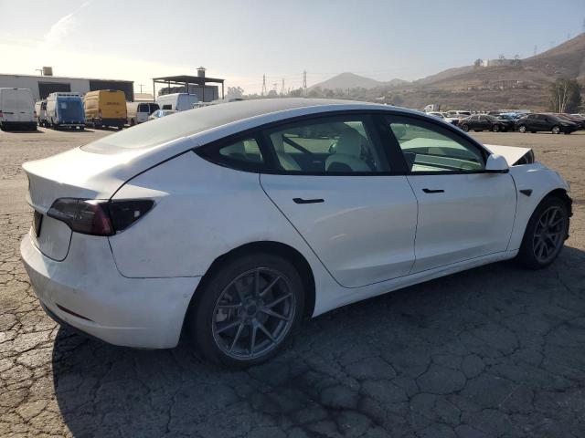Tesla Model 3 Image 3