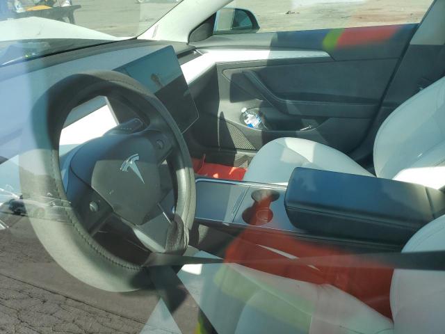 Tesla Model 3 Image 10