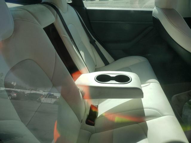 Tesla Model 3 Image 6