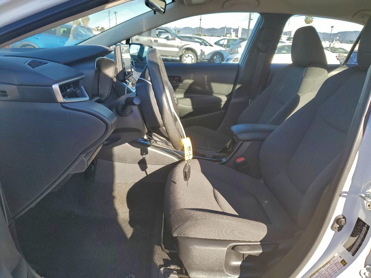 Toyota Corolla Le Image 5