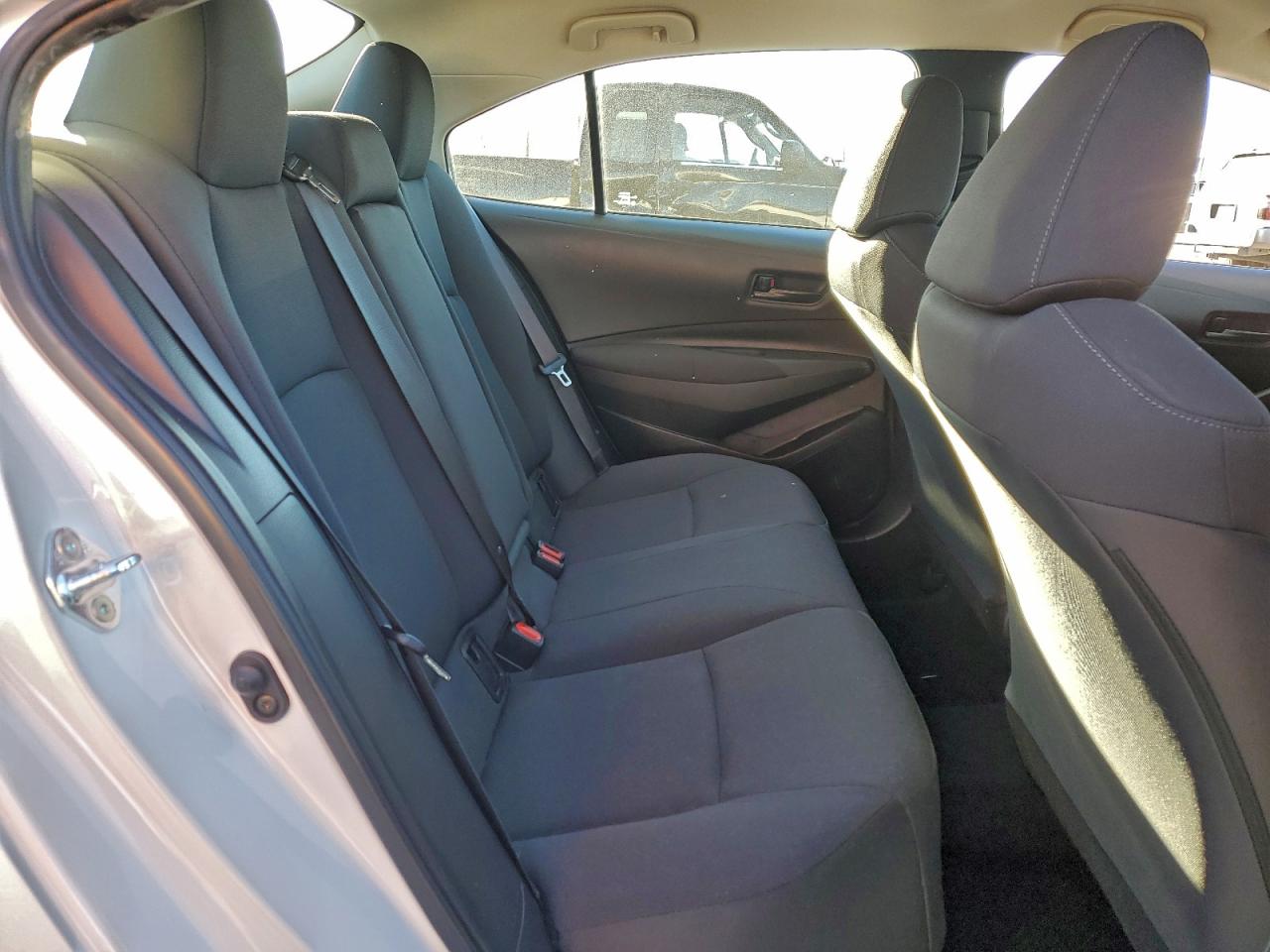 Toyota Corolla Le Image 12